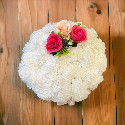 Funeral Silk Posies - Need a sympathy posy fast? We can often offer same-day delivery on most orders. Choose from our collection of beautiful Silk arrangements or with a little time design your own.