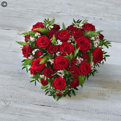 Red Rose heart - Rred roses," "spray roses," and "foliage